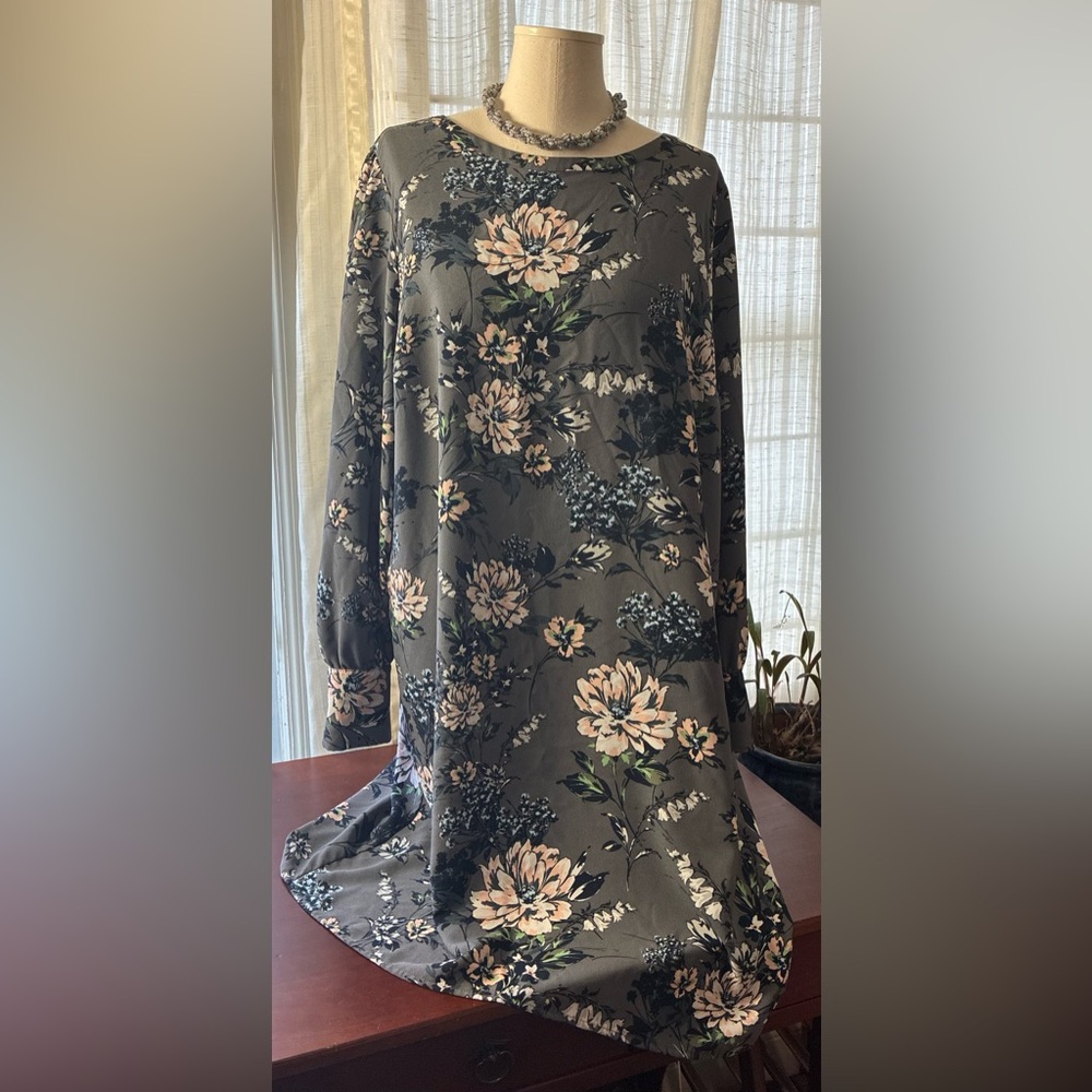 LOFT Outlet Dark Gray Floral Long Sleeve Dress